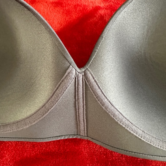 Montelle Intimates Wire-Free Multi-Way Straps T-Shirt Bra 36D - Picture 10 of 15